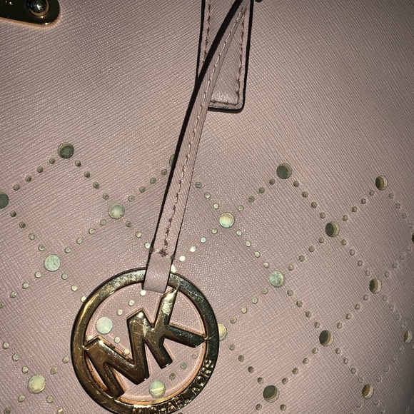 ✅✅ SOLD ✅✅ - Picture 2 of 8